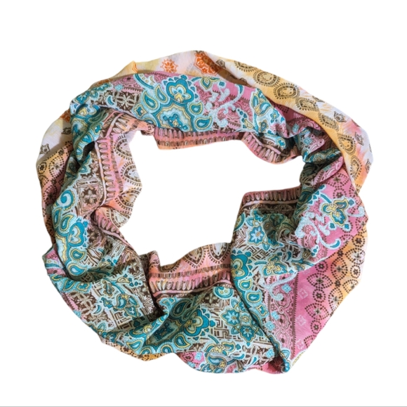 🌟Host Pick🌟Scarf and Genuine Leather Gloves - Picture 3 of 5